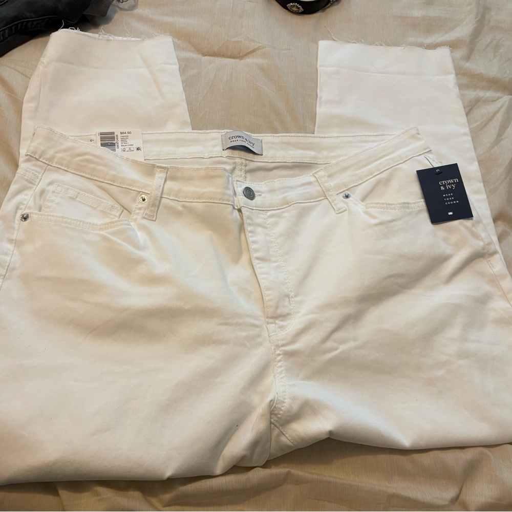 Crown & Ivy White high rise skinny crop 16 W
